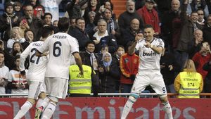 Benzema riscă închisoarea după ce a fost surprins conducând cu peste 216 km/h