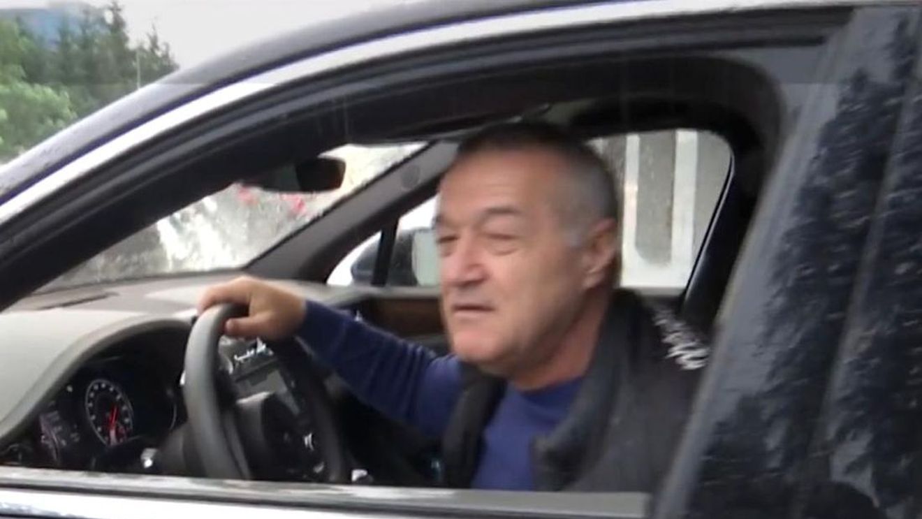 Replica patronului FCSB, după mesajul „Gigi Becali, la volan, la 17 zile de când i-a fost suspendat permisul pentru 3 luni”