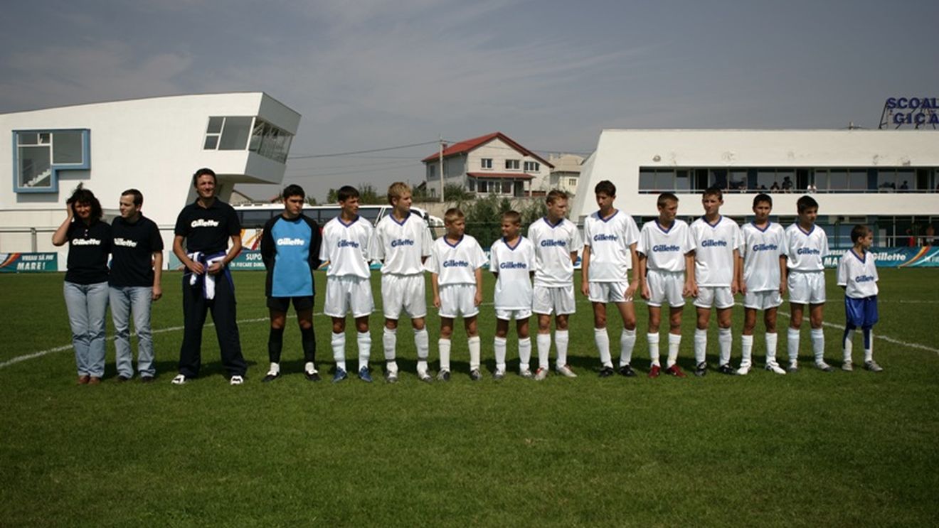 Școala lui Popescu, exclusă!** "Baciul" se apără: "Decizie nestatutară! Îi dau în judecată!"