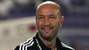 VIDEO Duel între steliști:** Zenga l-a învins pe Oli! Rădoi a sărit la BĂ‚TAIE, dar a fost calmat de fostul său antrenor