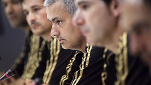 Lui Mourinho nu-i vine să creadă ce îi fac șefii!** I-au refuzat trei veri la rând un jucător pe care îl considera util, iar acesta va semna cu Chelsea