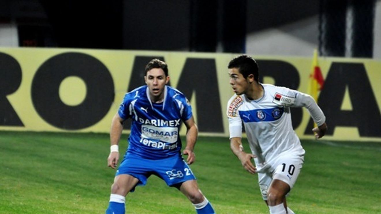 Steaua le-a luat fața celor de la Ajax și Galata!** Becali l-a ochit de două luni, Reghe îl are deja în curte: primul transfer al iernii!