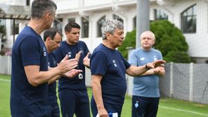 Scrisoare emoționantă pentru Mircea Lucescu la împlinirea vârstei de 77 ani! Frații Surkis: „Eşti un adevărat mentor în lumea fotbalului"