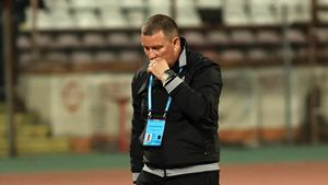 Ionuț Chirilă e convins că Mircea Lucescu îi sabotează cariera de antrenor în continuare: „El conduce Federația”