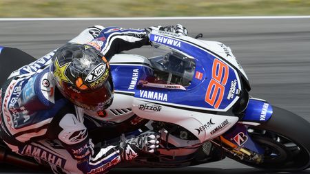 Lorenzo a câștigat acasă la Rossi! **Jorge se distanțează față de Pedrosa și Stoner, la general