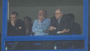 Porumboiu explică de ce echipa sa avea toate motivele să nu vrea altceva decât titlul:** "Hizo lua 1 milion de euro, iar jucătorilor li se dublau contractele!"