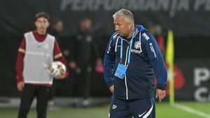 Detaliu neașteptat despre plecarea lui Dan Petrescu de la CFR Cluj și numirea lui Andrea Mandorlini: „Mulți oameni nu l-au agreat” | VIDEO EXCLUSIV ProSport Live