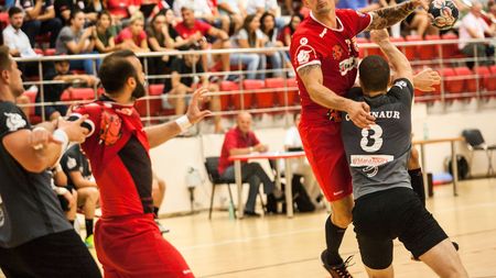 Se întorc cu "sacul" plin! Dinamo a făcut un meci horror la debutul în Liga Campionilor și a fost învinsă la o diferență de 11 goluri