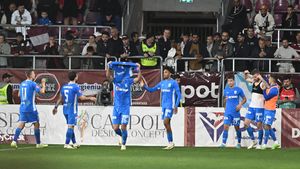 Universitatea Craiova este „bestia nera" pentru Rapid, dar Marius Şumudică are palmares excelent în duelurile cu oltenii