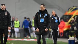 Mirel Rădoi poate primi o lovitură grea. A venit oferta pentru transferul favoritului său de la Universitatea Craiova