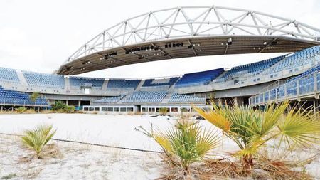 Ruinele olimpice. Grecii și-au bătut joc de bazele construite în 2004 FOTO