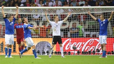 "Dubla" lui Balotelli nu ar fi fost de ajuns! Buffon "a dărâmat" vestiarul după meci:** 'Se termina 9-2 pentru Germania dacă intram în prelungiri' Ce l-a enervat pe "Gigi"