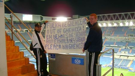 Steliștii l-au contestat pe Becali pe stadionul lui Real Madrid!