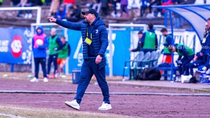 Eșec surprinzător pentru Corvinul: a pierdut ultimul meci disputat pe stadionul de la Hunedoara, contra ultimei clasate! Florin Maxim i-a taxat pe jucători