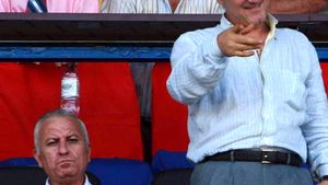 Bucur: "Gigi nu a încercat să facă aranjamente cu mine, care sunt prietenul lui...Nu e nimic adevărat!"