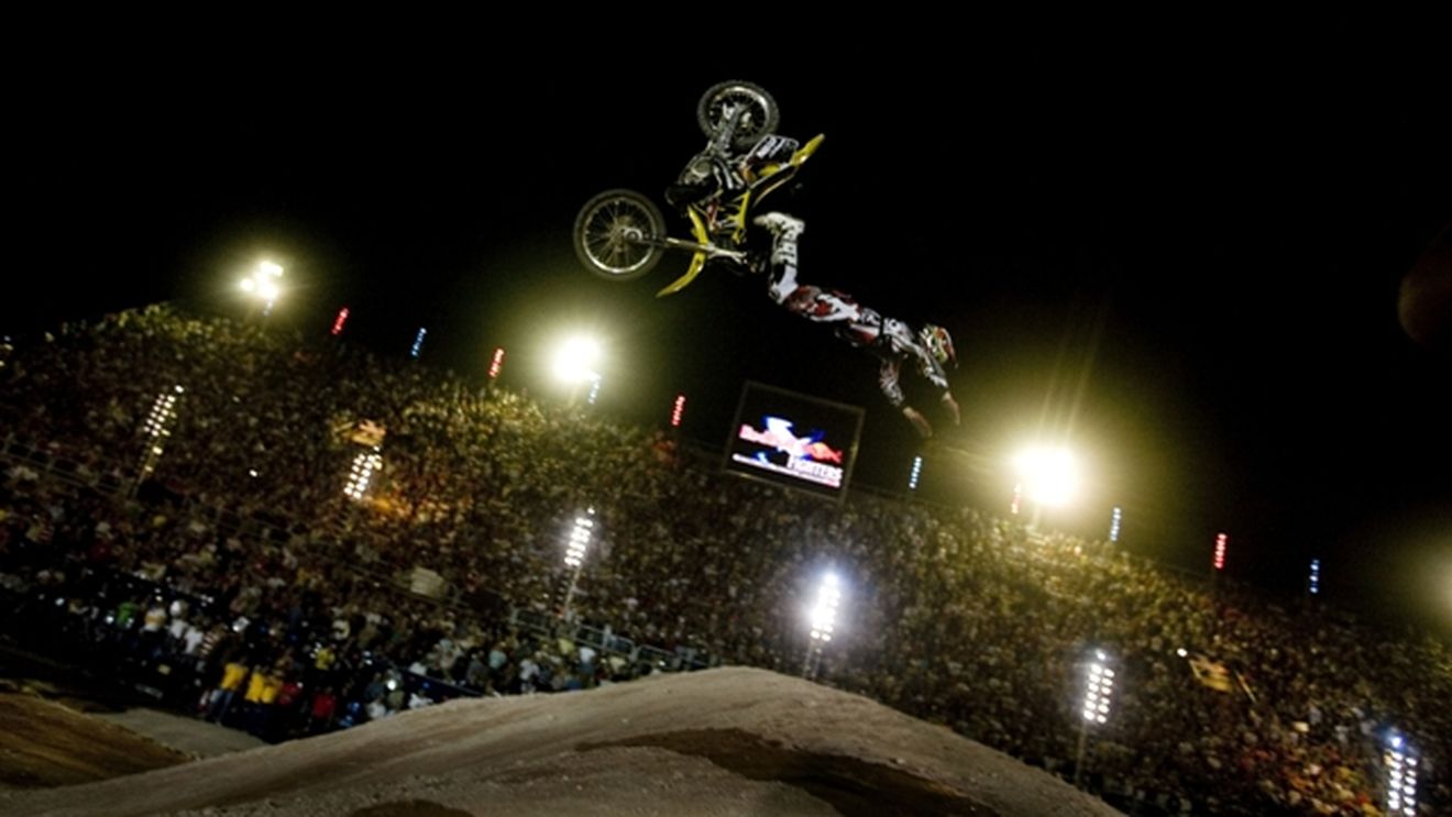 Red Bull X-Fighters în România!