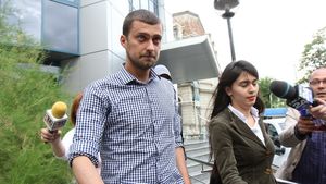 Tamaș nu se oprește! FOTO | Noul look cu care fundașul român și-a șocat fanii de pe rețelele de socializare