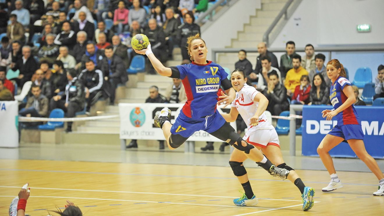 România întinerită cu doi ani și jumătate! 12 jucătoare noi în lotul ales de Tadici pentru barajul cu Slovacia