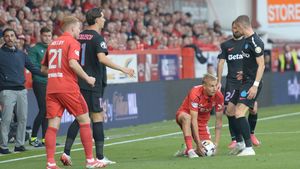 „Ce mai trebuie să facă el ca să înceapă un meci ca titular?”. S-a indignat înainte de FCSB – Aberdeen