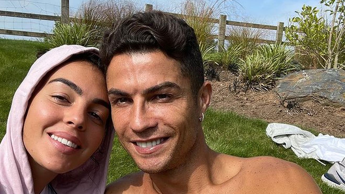 Cristiano Ronaldo și-a șocat fanii de pe Instagram cu o transmisie live din sauna propriei case!