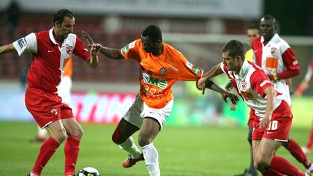 "CFR e cea mai slabă echipă** bătută de Dinamo până acum"