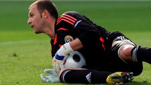 Lobonț s-a accidentat în al doilea meci consecutiv ca titular în poarta Romei!