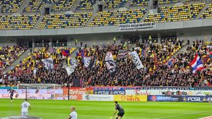 Apariție surpriză la meciul FCSB – FC Argeș. Patronul unui alt club din Superliga a venit pe Arena Națională