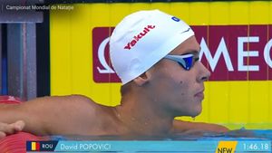 Reușită fenomenală! „Torpila” David Popovici a câștigat medalia de aur la Campionatele Mondiale de juniori din Peru! Puștiul-minune al natației românești ne face din nou fericiți | FOTO