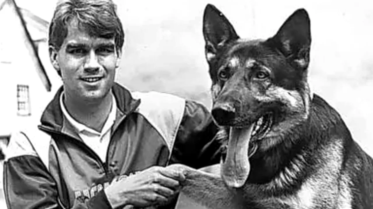30 de ani mai târziu. Ziua în care un câine polițist s-a unit cu fotbaliștii și a salvat o echipă de la retrogradare în Anglia