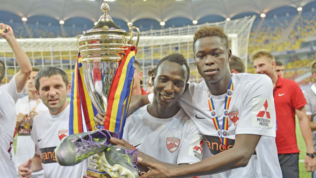 Întârziați de problemele cu viza!** Doi dintre dinamoviști riscă să rateze startul pregătirilor din cauza actelor pentru intrarea în România