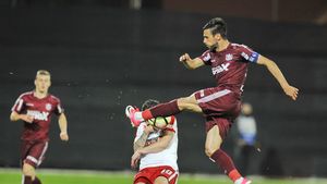 "Bursucul" câștigă derby-ul "de dreapta" cu Contra. CFR - Dinamo 1-0, după un meci cu multă tensiune și clujenii au maximum de puncte în ultimele 4 meciuri: Culio și Camora au fost eliminați