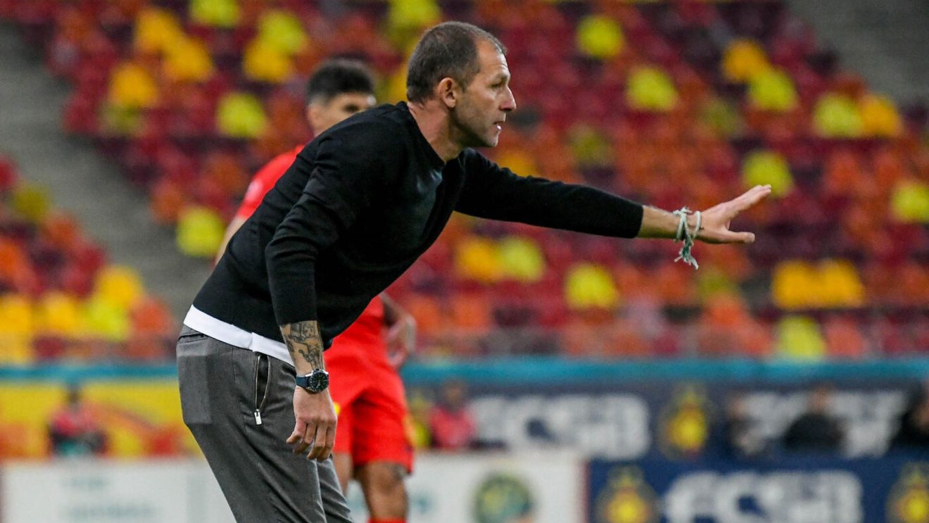 Bogdan Lobonț, verdict clar după CFR Cluj - Rapid București 3-2! Antrenorul e la un pas să fie înlocuit cu Mircea Lucescu sau cu Marius Șumudică, dar el o ține pe-a lui