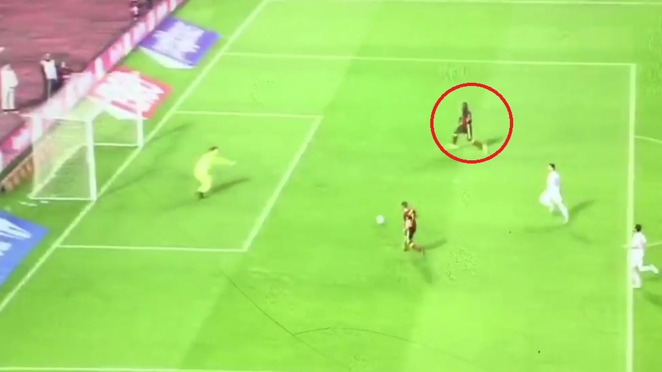 Greu de imitat! VIDEO Lukaku a "reușit" ratarea sezonului! Unde trimite belgianul balonul cu toată poarta în față