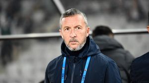 A trecut Crăciunul, iar Meme Stoica a răbufnit şi a lansat un atac devastator împotriva fanilor FCSB. Totul a plecat de la declarația despre Dinamo campioană: „Complexații mă vânează!”