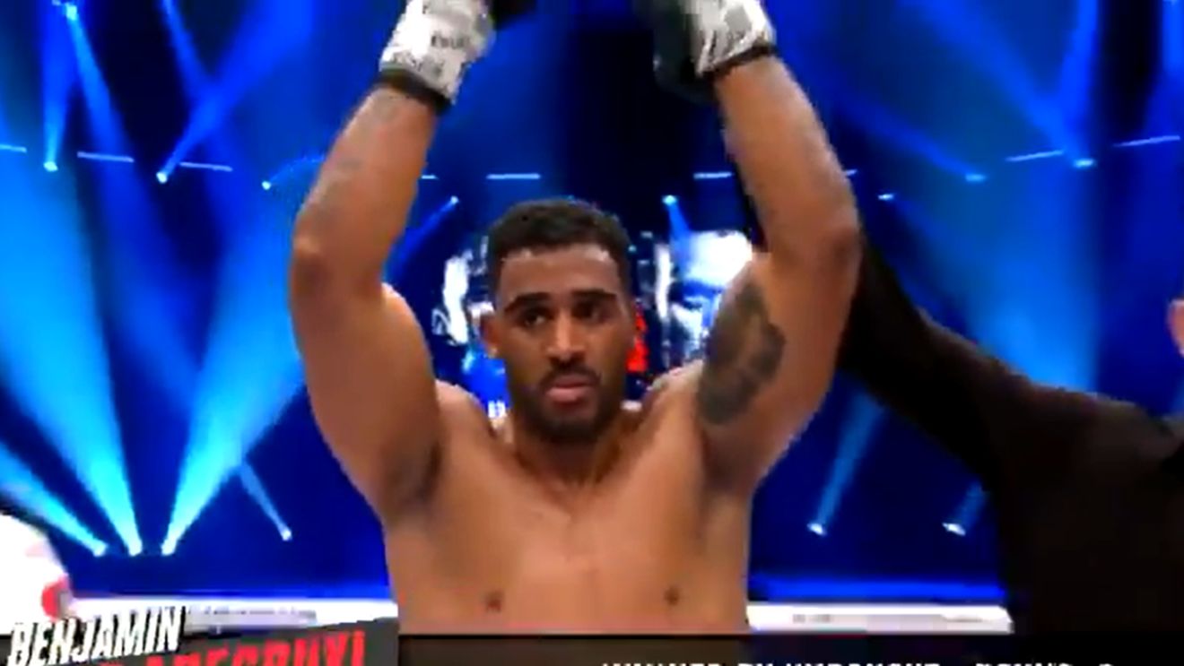 Cuvintele fabuloase ale lui Benny Adegbuyi, imediat după victoria colosală cu Badr Hari! A spus „Hai, România!”, apoi a transmis un mesaj special!