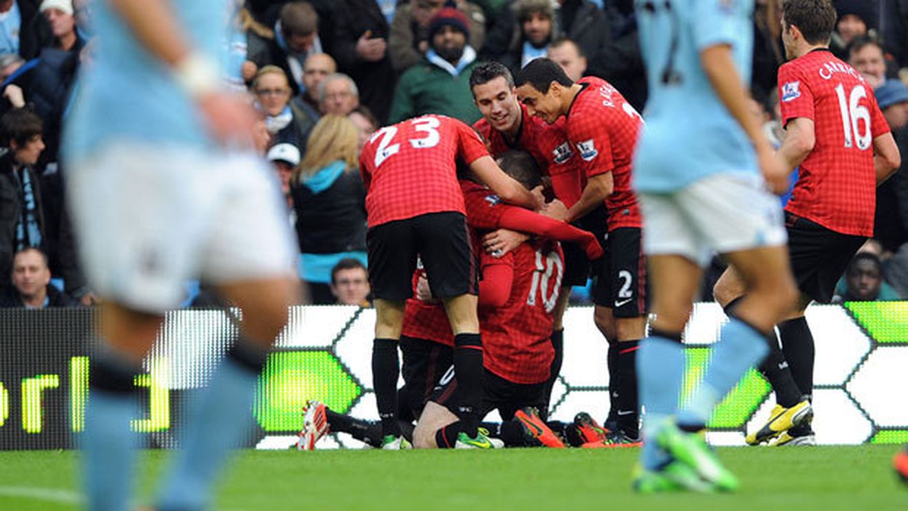 United este șeful în derby și în Anglia:** City - United 2-3! Van Persie a dat lovitura în prelungiri, Rooney a reușit o dublă