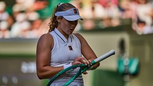 Scene șocante la Wimbledon! Rusoaica Mirra Andreeva a început să plângă pe teren și a țipat: „Renunț!”