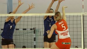 Tomis a trecut de Dinamo și se va bate pentru titlu cu Metal