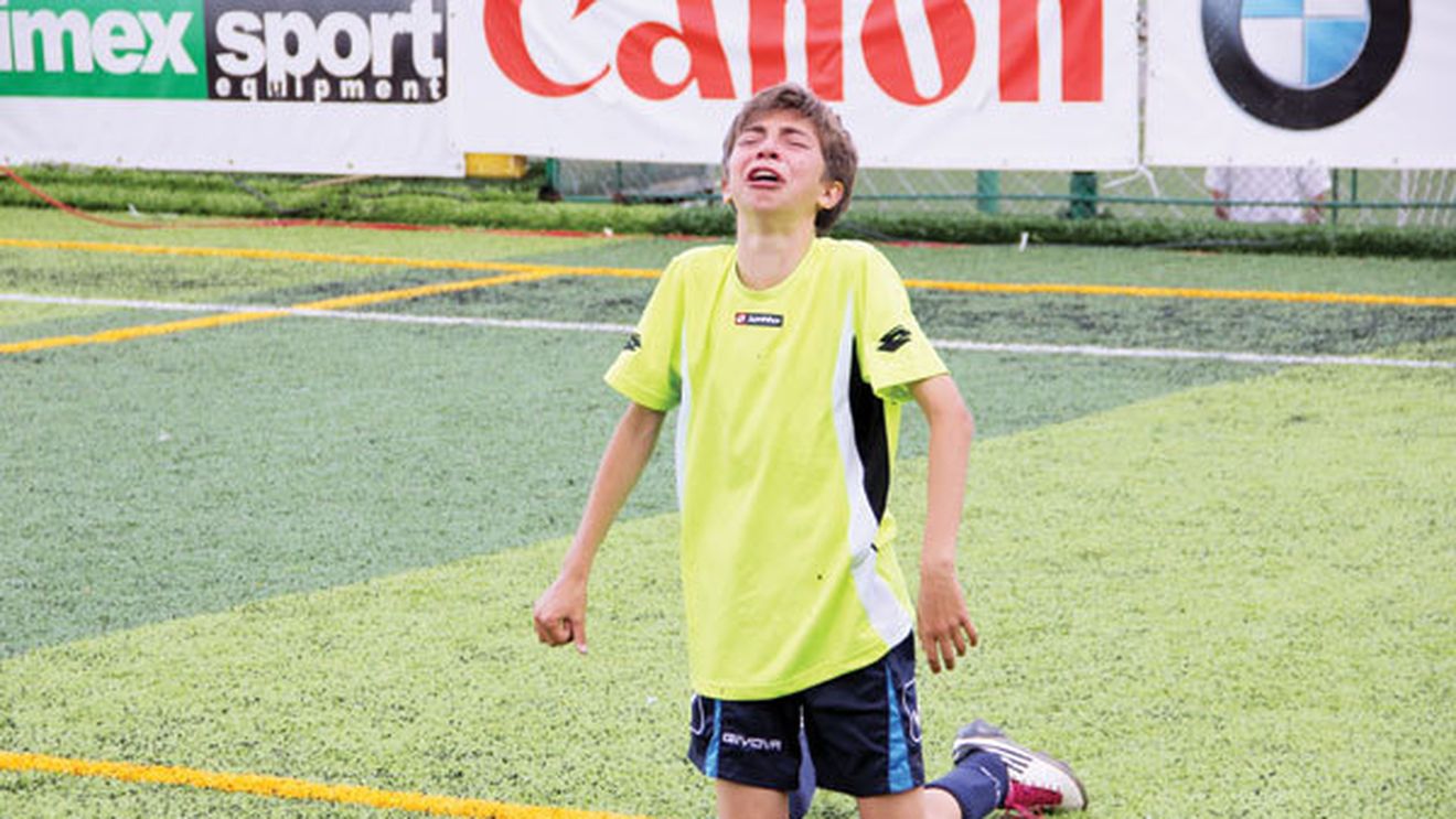 Craiova plânge și la copii!** Micii olteni au terminat "Cupa Hagi Danone" cu ochii în lacrimi! Hagi i-a îmbărbătat