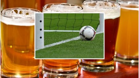 Apă bei, apă joci: fotbaliștii au băut câte o navetă de bere la micul dejun de la ora 10:30! Timpul record în care au dat gata toată băutura de pe masă: „Am căzut epuizați”