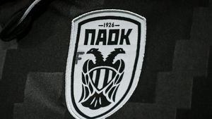 FCSB negociază transferul unui grec pe care l-a antrenat Răzvan Lucescu la PAOK!