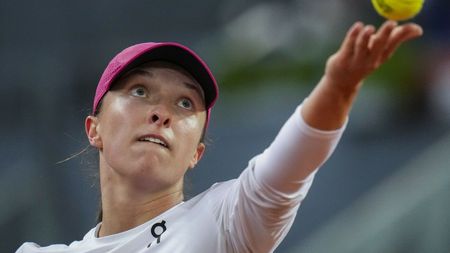 Iga Swiatek reacționează după ce a umilit-o pe Sorana Cîrstea la Madrid! A continuat şi la interviu aroganțele: "Am făcut doar asta"