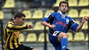 A ajuns la închisoare, suferă de epilepsie, e alcoolic, soția, copiii și apropiații l-au părăsit: "Asta a fost decizia care a generat totul. Maică-sa l-a stricat!" Drama prin care trece Tibi Șerban, fostul mijlocaș al Ceahlăului