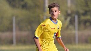 Primul transfer important din cariera lui Nicolas Popescu! Surpriză și nu prea: cu cine a semnat fiul "Baciului"