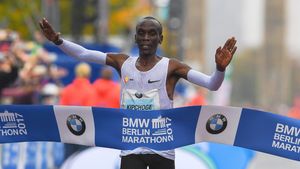 Un studiu realizat pe 24 de persoane arată că atleții care zâmbesc consumă mai puțin oxigen.  Cum procedează kenyanul Eliud Kipchoge
