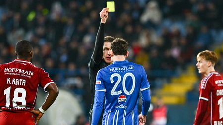 Arbitrul a oprit Farul - Rapid în minutul 89, din cauza scandărilor rasiste!
