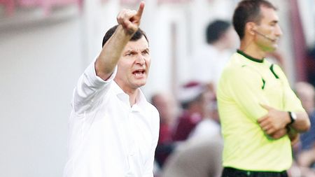 Un jucător pe care Copos a dat o avere s-a supărat pe Sabău:** "Dacă rămâne, ar fi bine să-mi găsesc echipă"