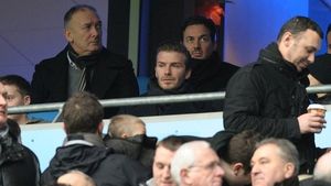 FOTO Gestul care i-a scandalizat pe fanii lui City: ** David Beckham i-a UMILIT pe "cetățeni" chiar la ei acasă