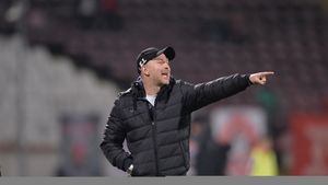 EXCLUSIV | Un nou refuz de la Edi pentru Becali? "Modul meu de lucru nu e pe placul conducerii FCSB! Îl respect, ne înțelegem mai bine de la distanță" Iordănescu jr, "la cuțite" cu Mihai Stoica
