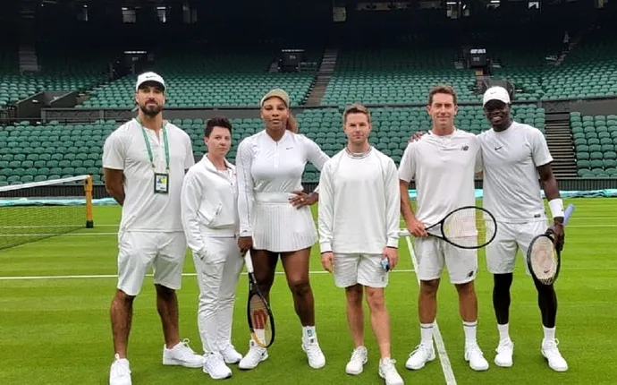 Serena Williams a început „războiul” cu Simona Halep și Patrick Mouratoglou la Wimbledon: „Acum câteva zille mâncam împreună!” Americanca și-a prezentat oficial noul staff | FOTO